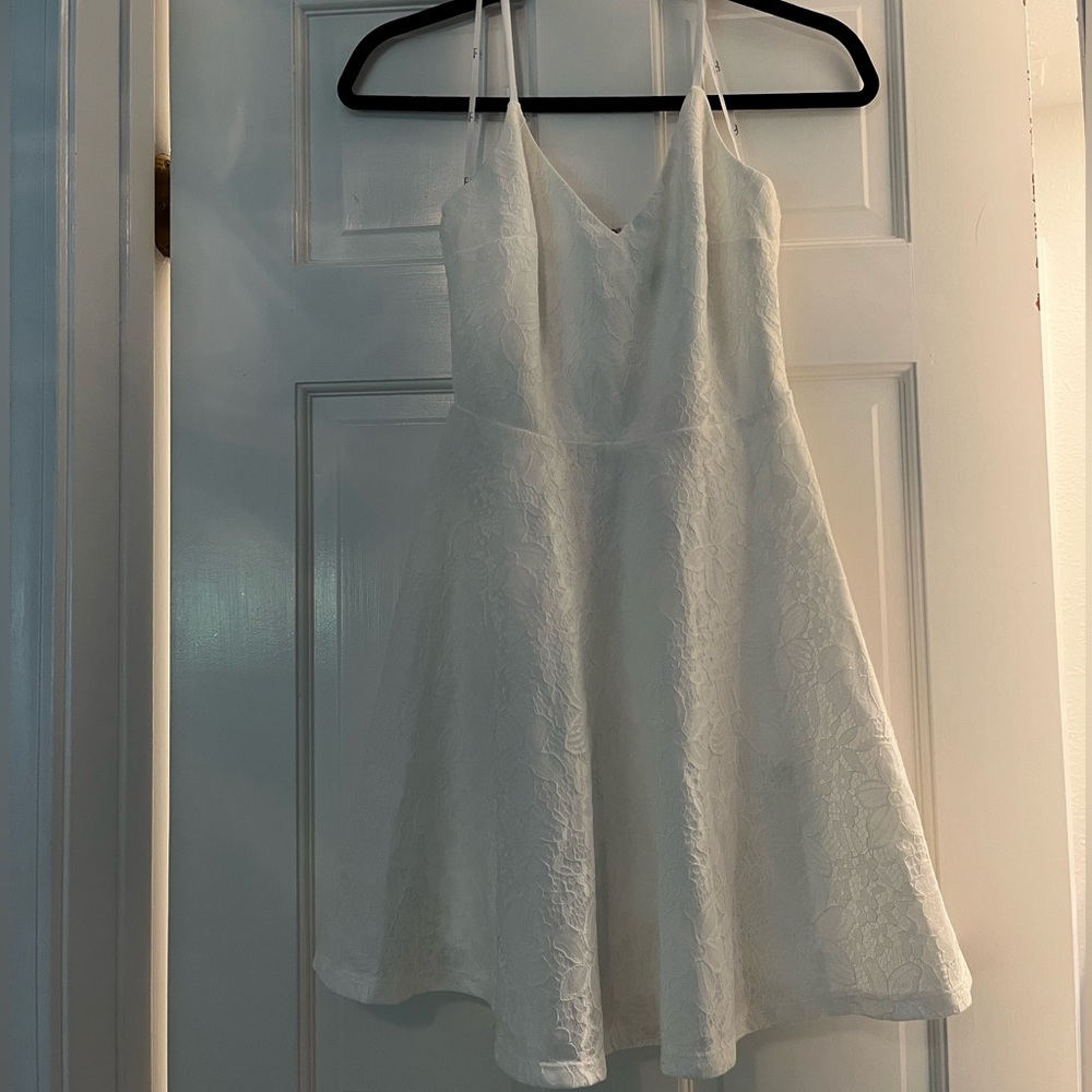 Elegant White Lace Women's Fit and Flare dress